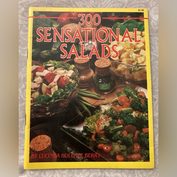 Other - Vintage Paperback 300 Sensational Salads Recipe Book By Lucinda Hollace Berry